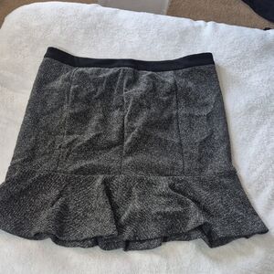 Liz Claiborne Black and Gray Tweed Ruffle Hem Mini Skirt Sz. 16